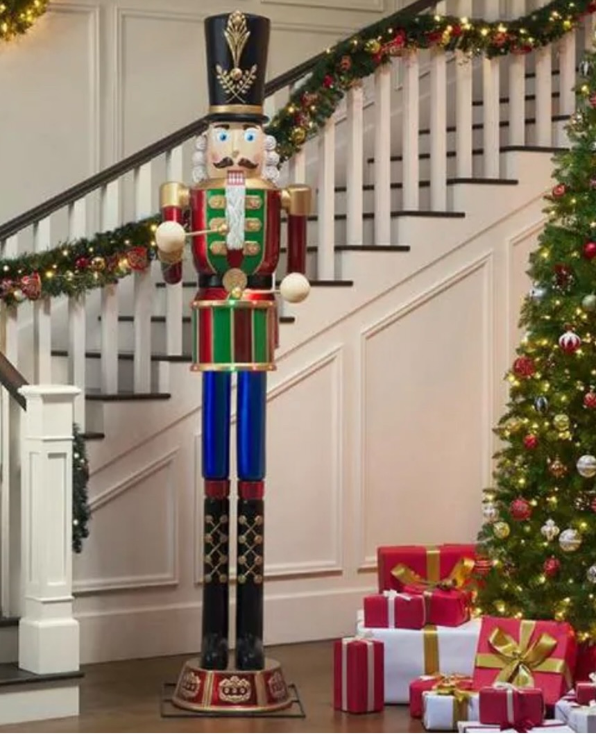 8 ft Giant Nutcracker